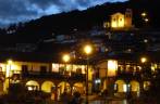 A noite cai na Plaza de Armas, em Cusco, no Peru